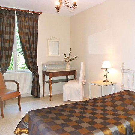 Les Malvaux Bed & Breakfast Huriel Exterior foto