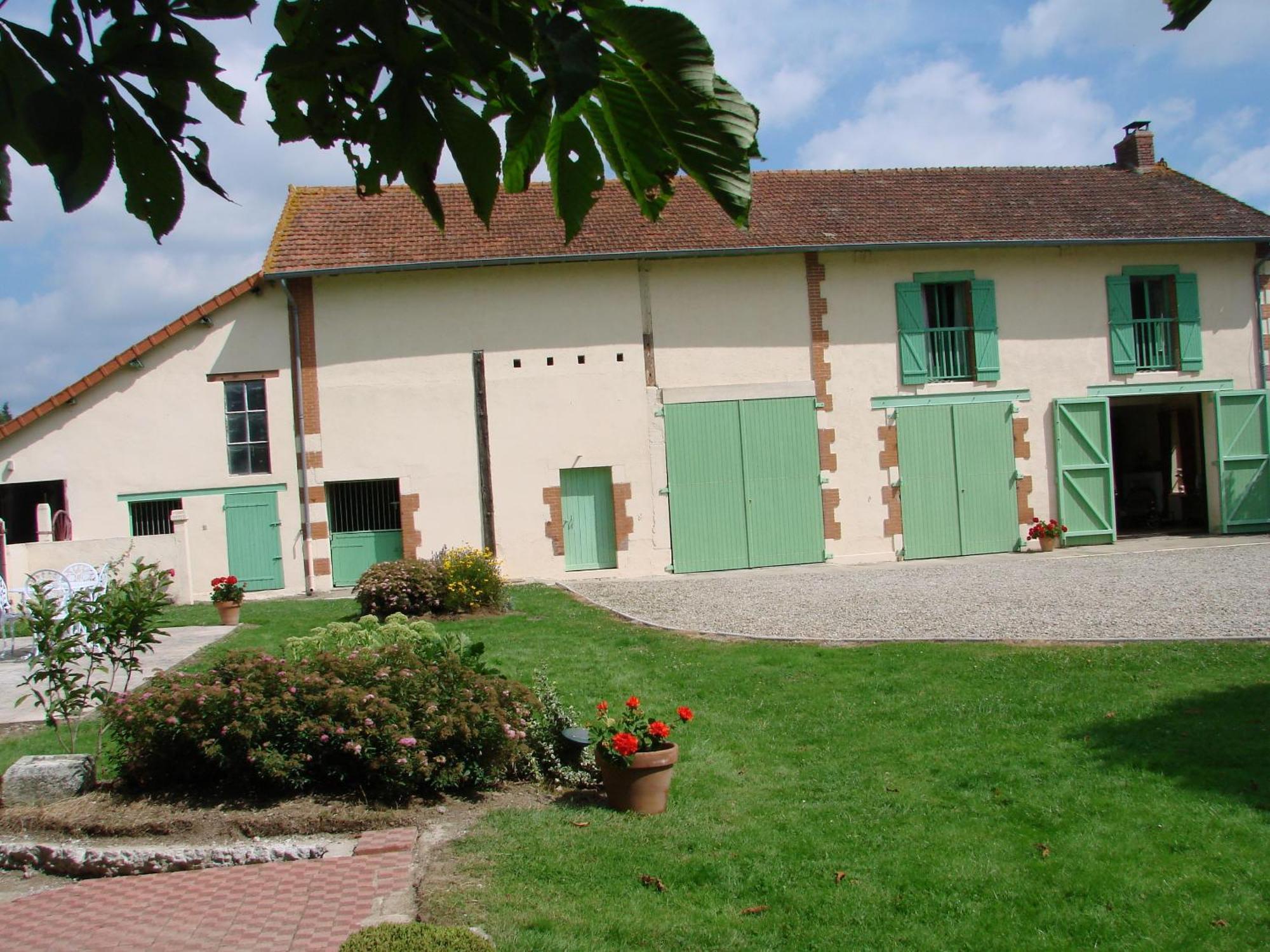 Les Malvaux Bed & Breakfast Huriel Exterior foto